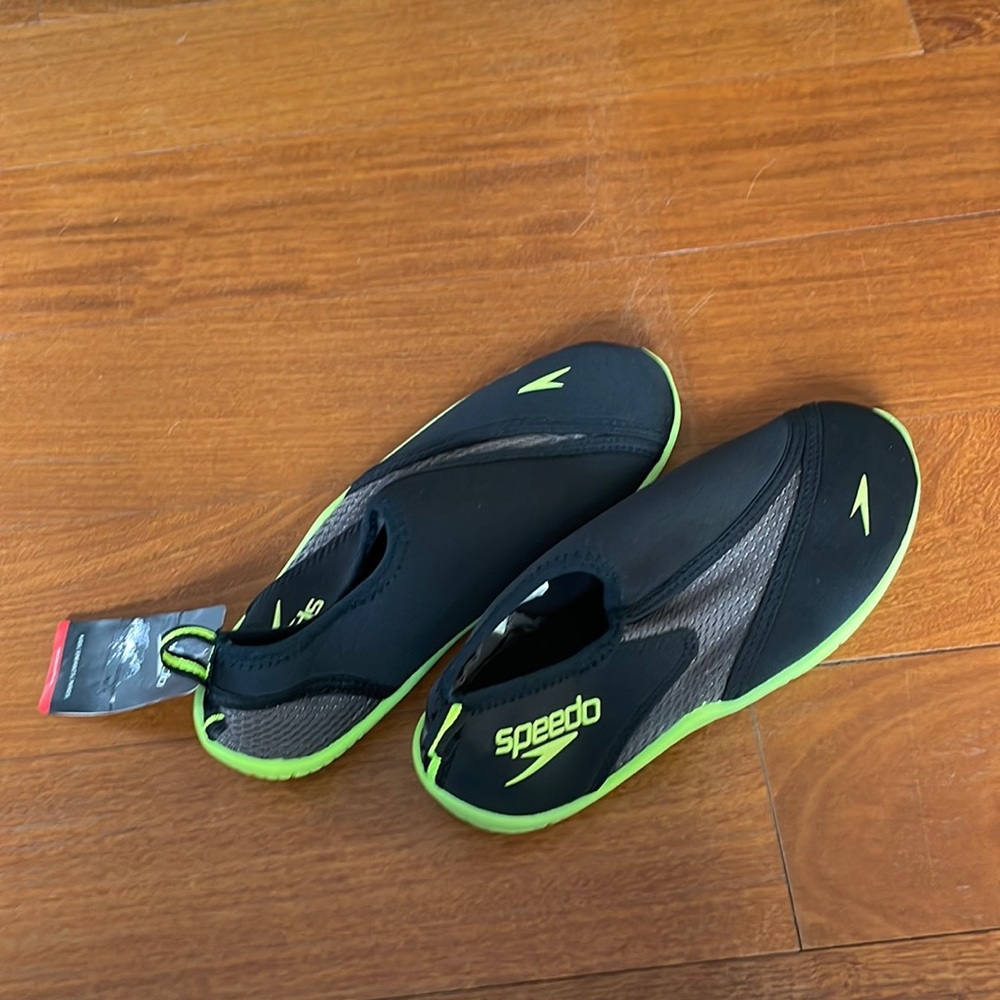 Speedo swim shoes
